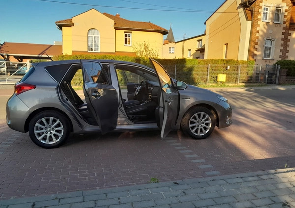 Toyota Auris cena 42900 przebieg: 177000, rok produkcji 2013 z Duszniki-Zdrój małe 631